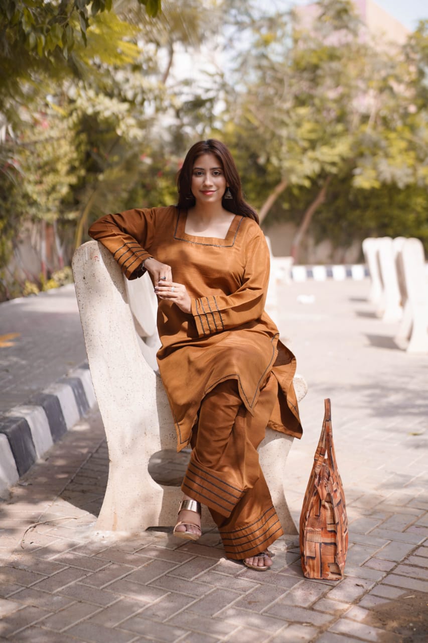 Ayaameer Stitched 2-Piece Suit Rich Brown