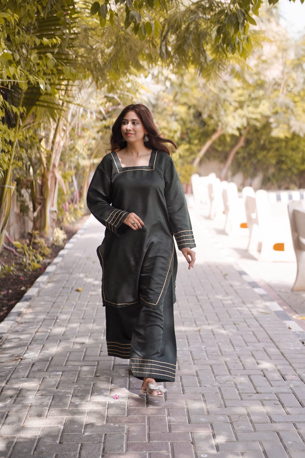 Ayaameer Royal Green – Stitched 2-Piece