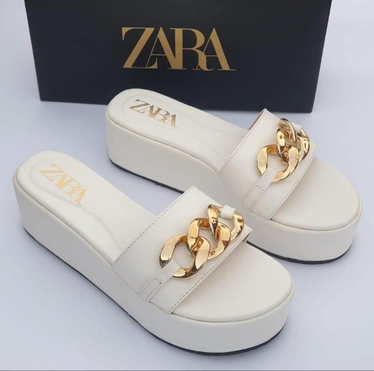 ZARA Chain Wage Slipers With Brand Box