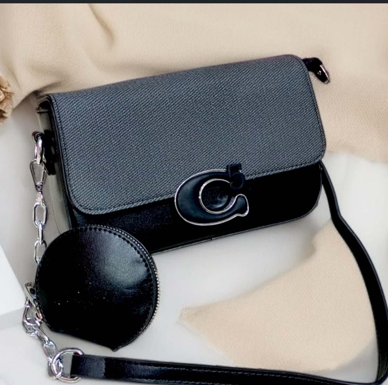 Cross Body Bag With keychain Pocket