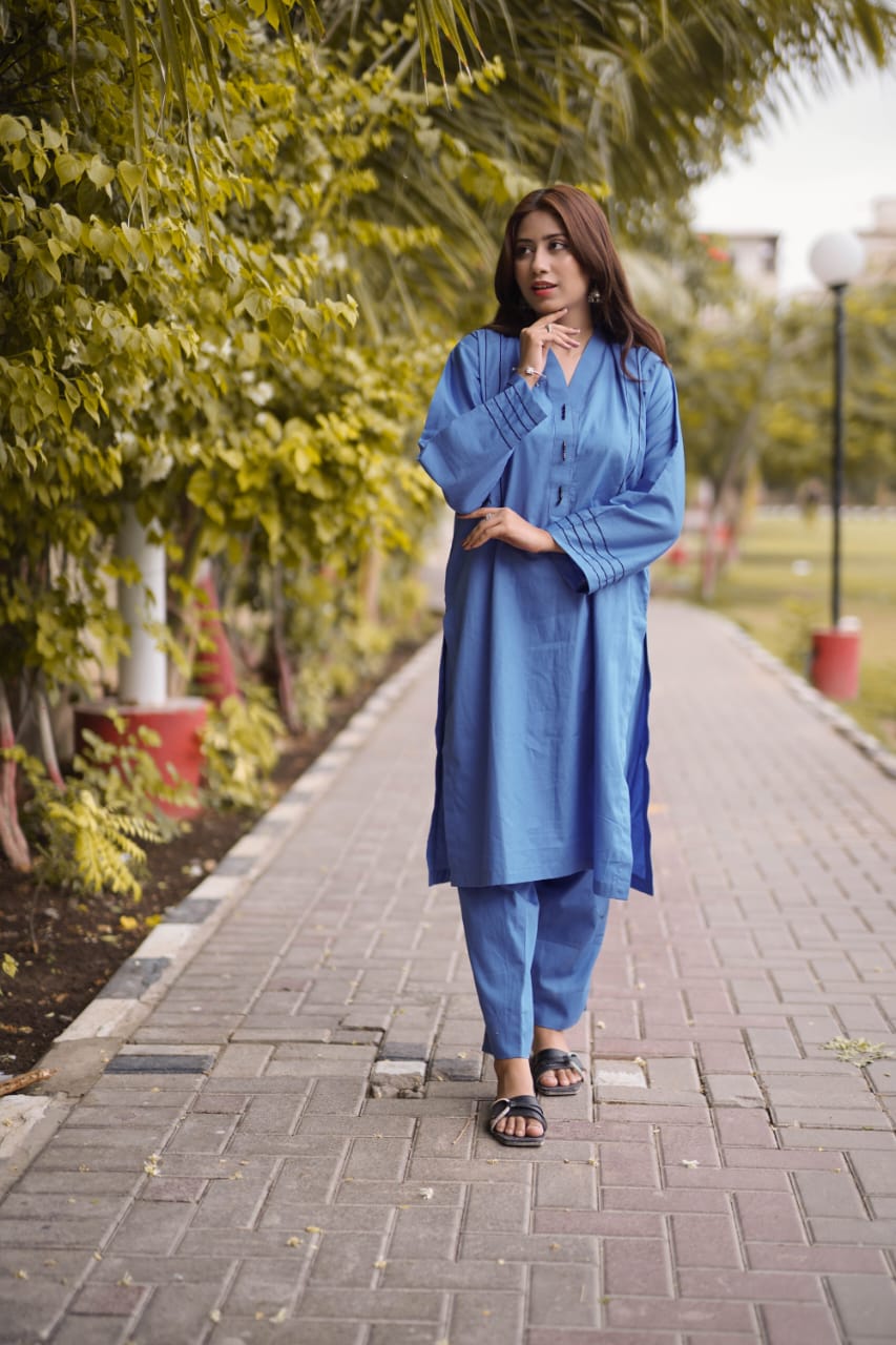 Ayaameer Blue Aura Stitched 2-Piece Suit