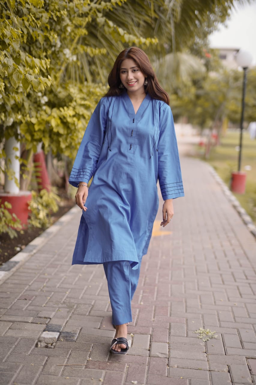Ayaameer Blue Aura Stitched 2-Piece Suit
