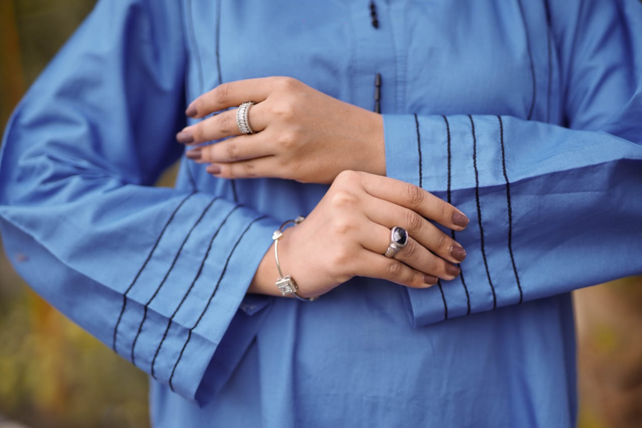 Ayaameer Blue Aura Stitched 2-Piece Suit