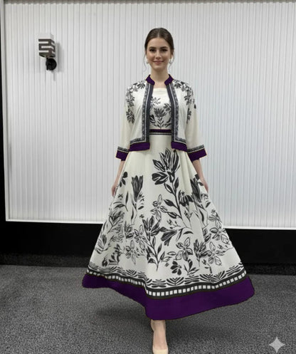 *Ayaameerofficial*
Most viral lulu print now in Koti maxi style
2pcs 
Size measurements 
Chest size 19,20,21,22
Koti length 17,18,19
Koti stuff crepe silk
Maxi length 50,52
Maxi ghair 120
Maxi stuff crepe silk
Small, Medium, Large,XL