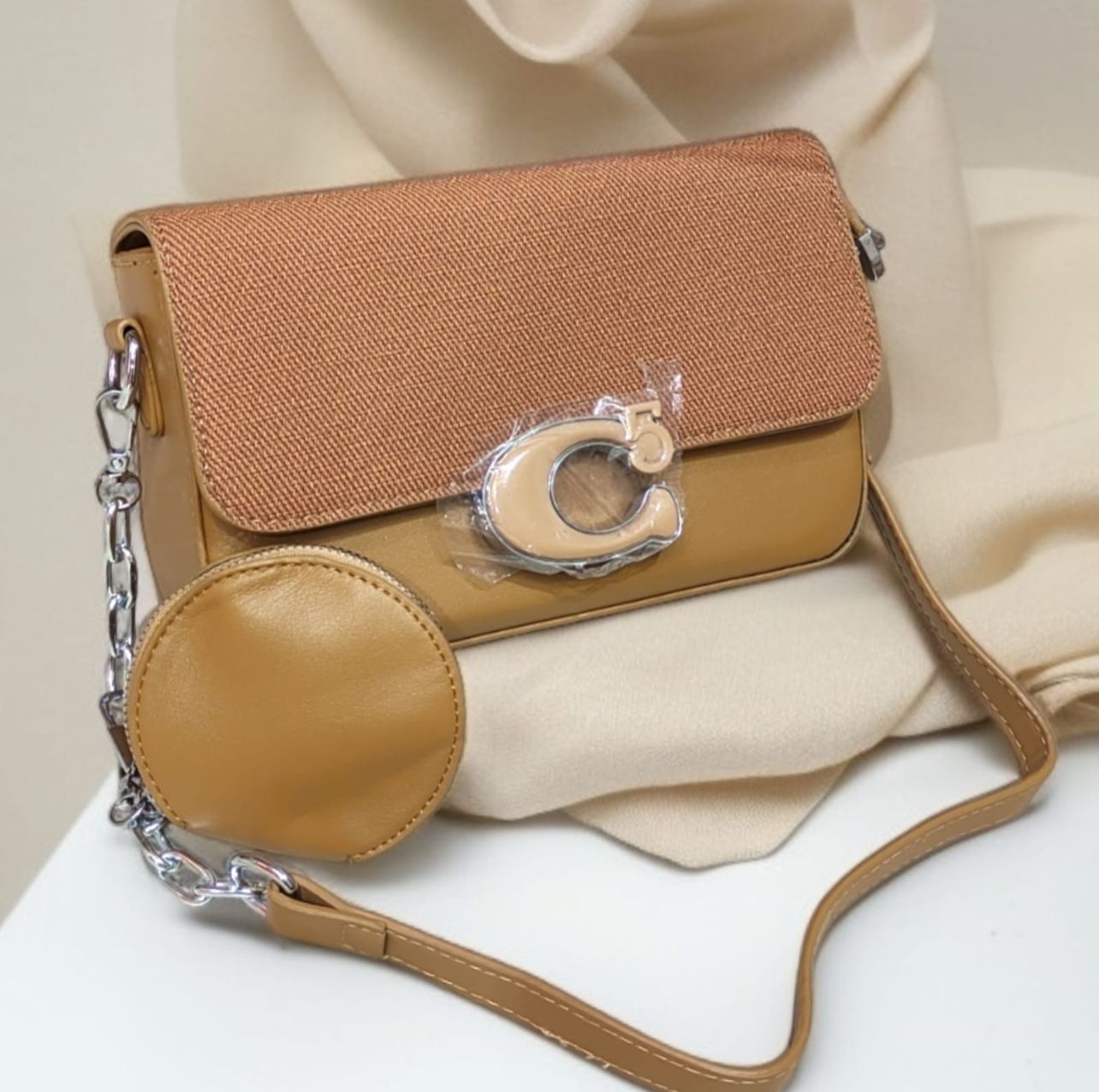 Cross Body Bag With keychain Pocket