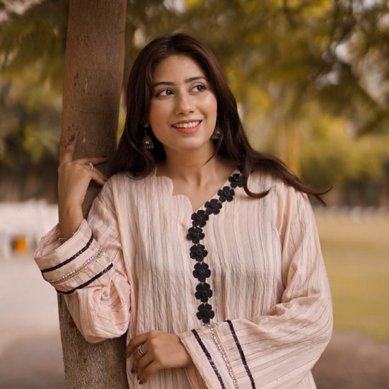 Ayaameer Stitched 2-Piece Suit.mp4