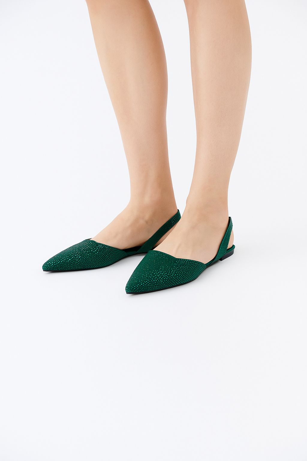 Z STONE FLAT PUMPS💫